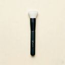 White buffing foundation brush