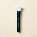 White goat hair angled foundation brush