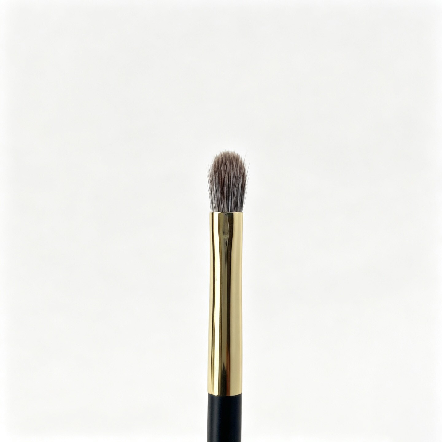 Small packing eyeshadow brush head